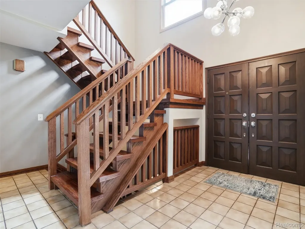 20145 Scarlet Court Clinton Charter Township MI 48036
