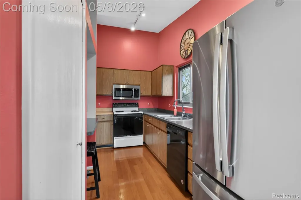 25381 Potomac Drive South Lyon City MI 48178