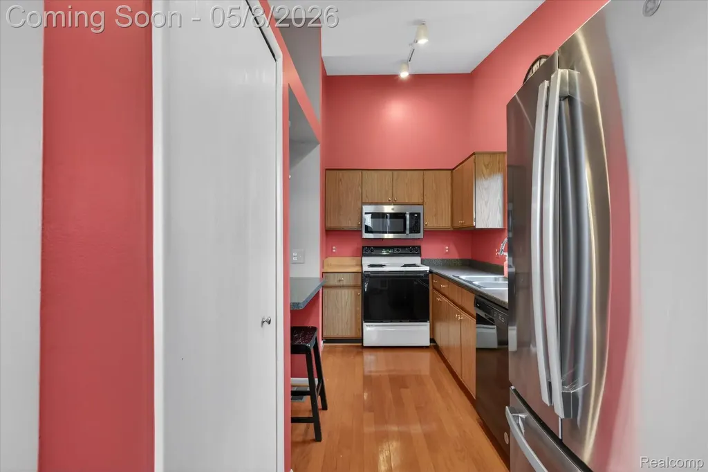 25381 Potomac Drive South Lyon City MI 48178