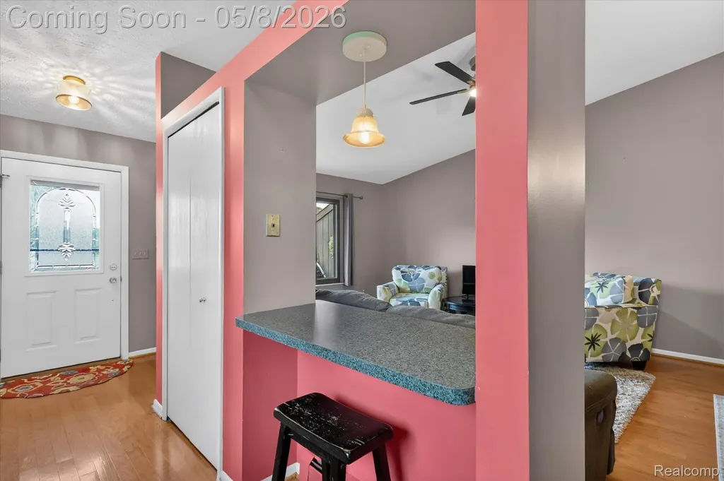 25381 Potomac Drive South Lyon City MI 48178
