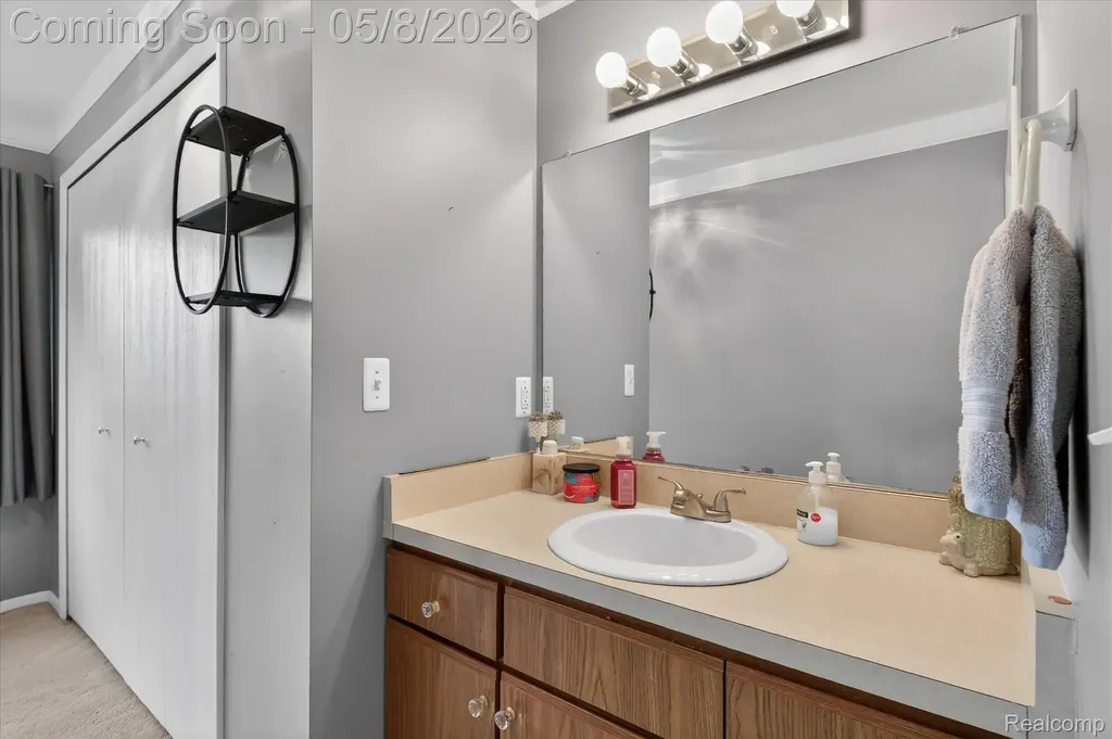 25381 Potomac Drive South Lyon City MI 48178