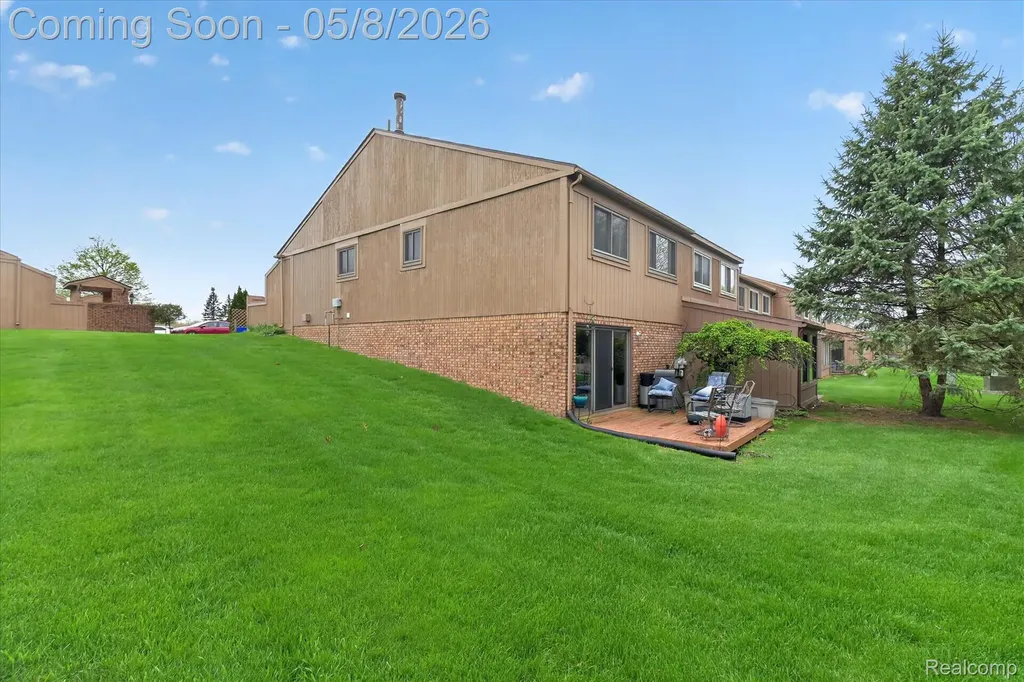 25381 Potomac Drive South Lyon City MI 48178