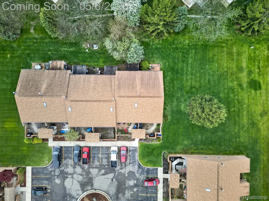 25381 Potomac Drive South Lyon City MI 48178
