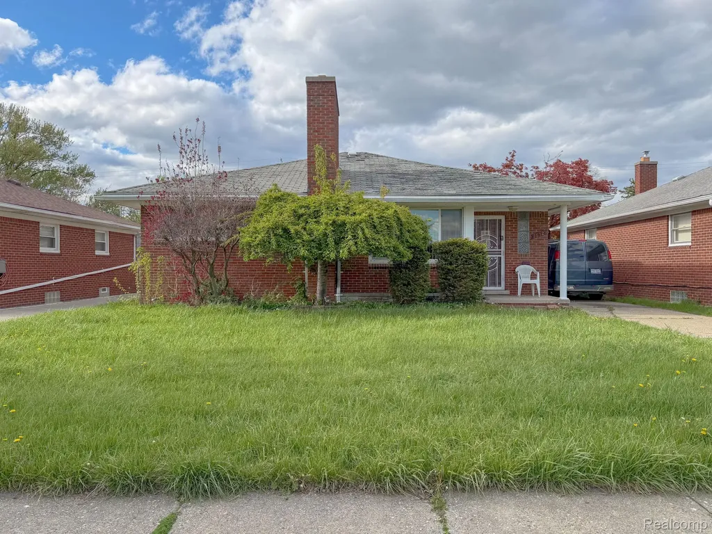 16525 Ego Avenue Eastpointe City MI 48021
