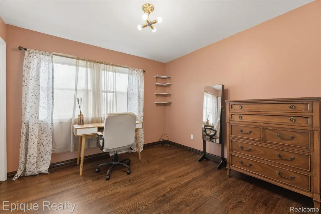 3127 W Woodland Drive Port Huron City MI 48060