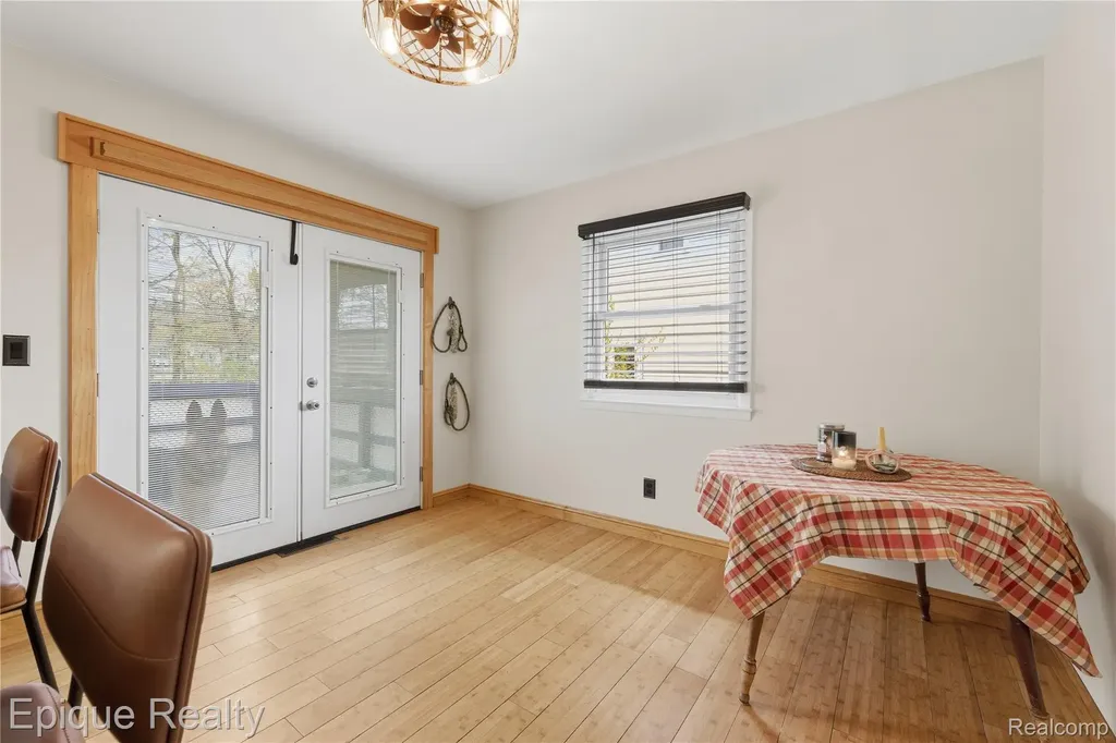 3127 W Woodland Drive Port Huron City MI 48060