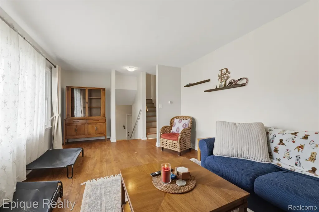 3127 W Woodland Drive Port Huron City MI 48060