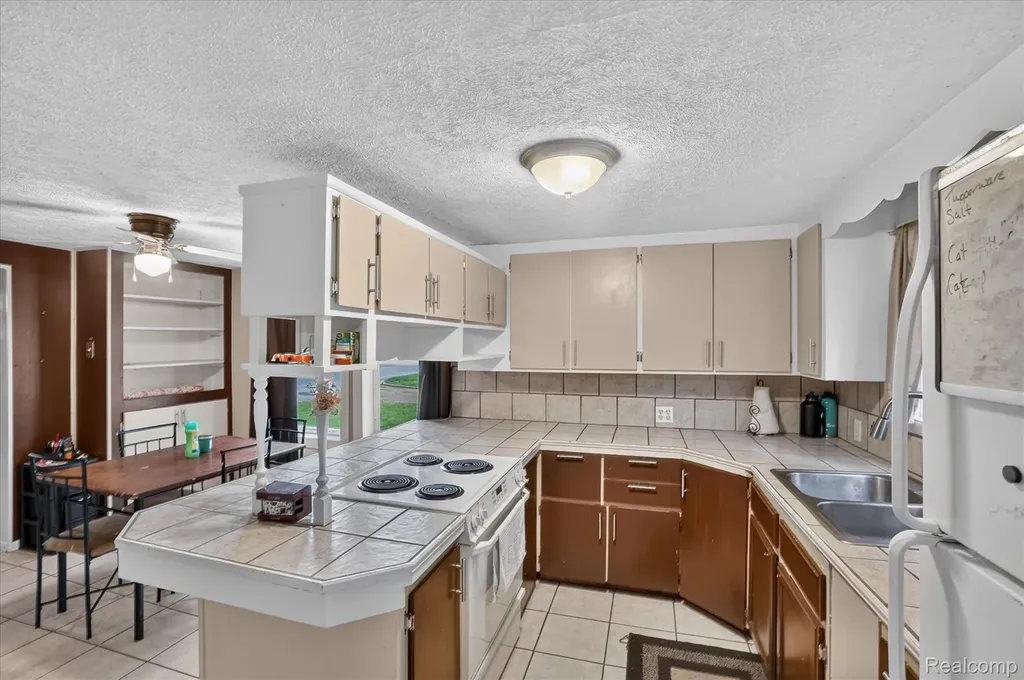 535 E Hubble Street Hastings City MI 49058