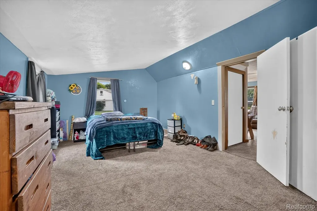 535 E Hubble Street Hastings City MI 49058