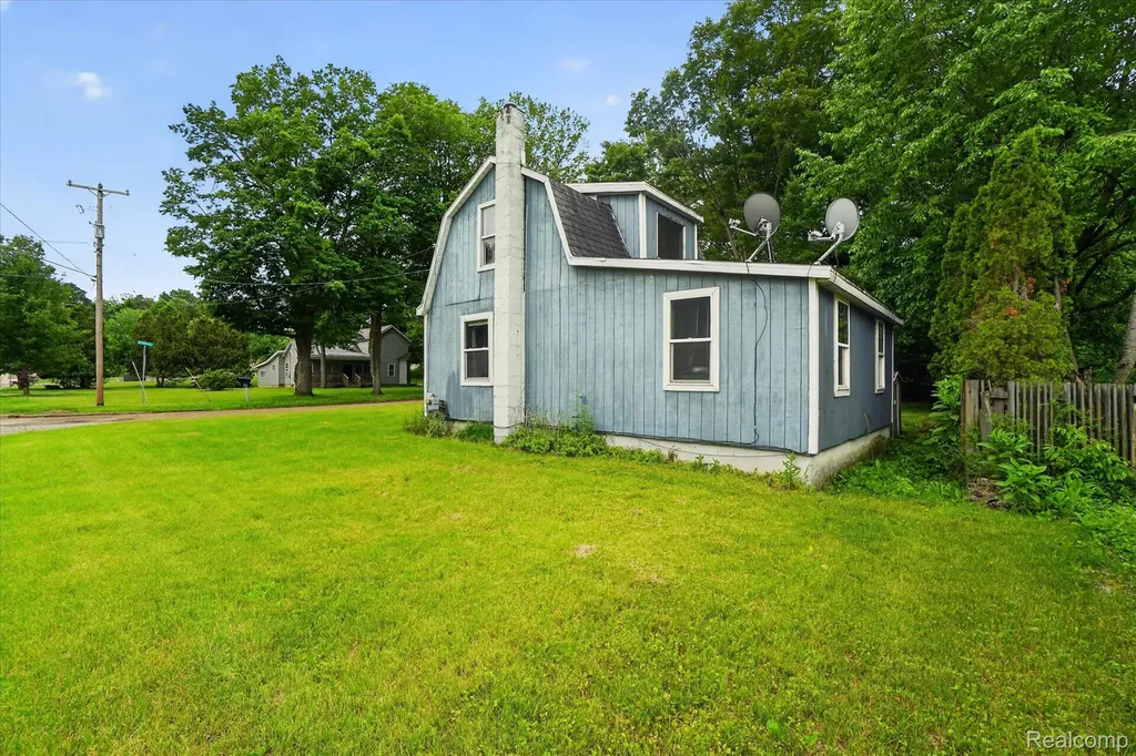 535 E Hubble Street Hastings City MI 49058