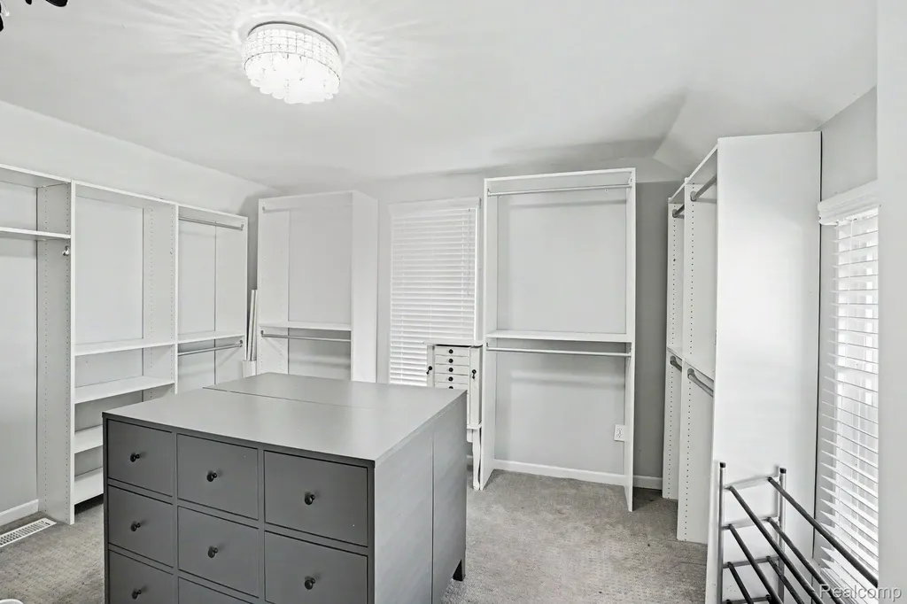 409 Fleming Street Howell City MI 48843