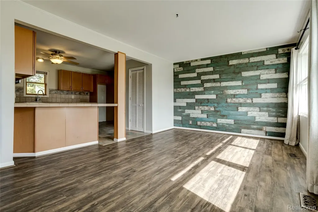 5410 Rushmore Pass Grand Blanc Charter Township MI 48439