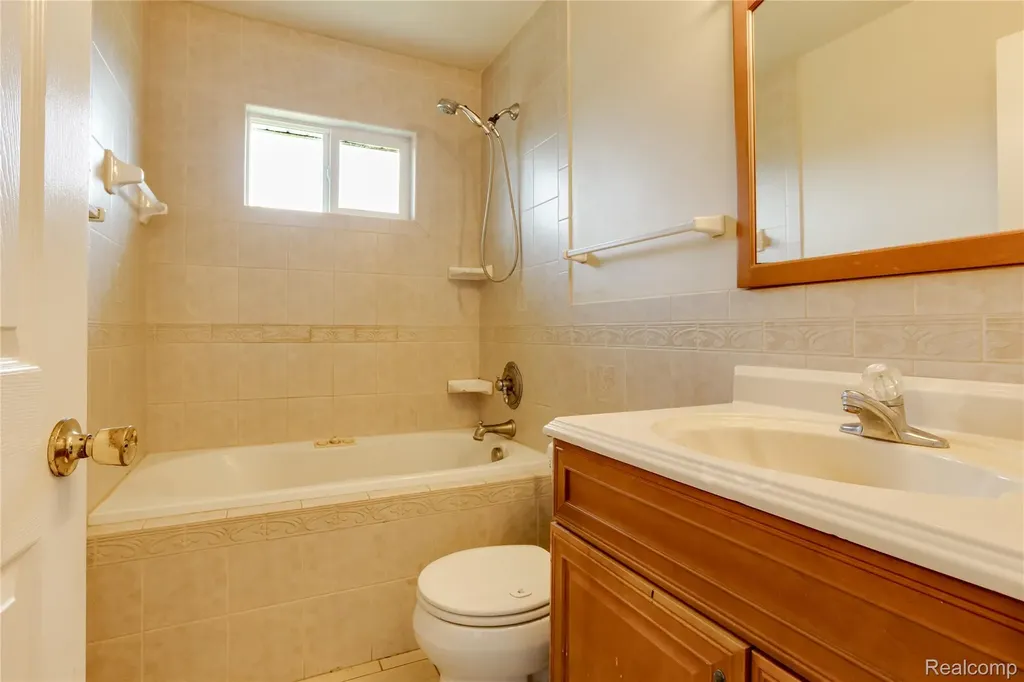 5410 Rushmore Pass Grand Blanc Charter Township MI 48439