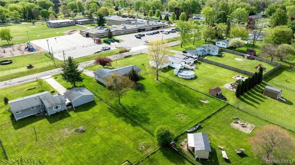 5410 Rushmore Pass Grand Blanc Charter Township MI 48439