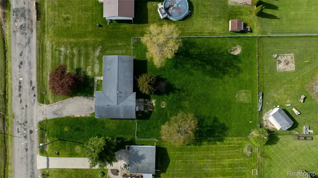 5410 Rushmore Pass Grand Blanc Charter Township MI 48439