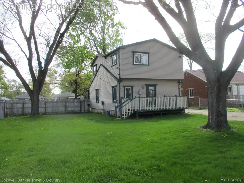 5656 Monroe Street Dearborn Heights City MI 48125