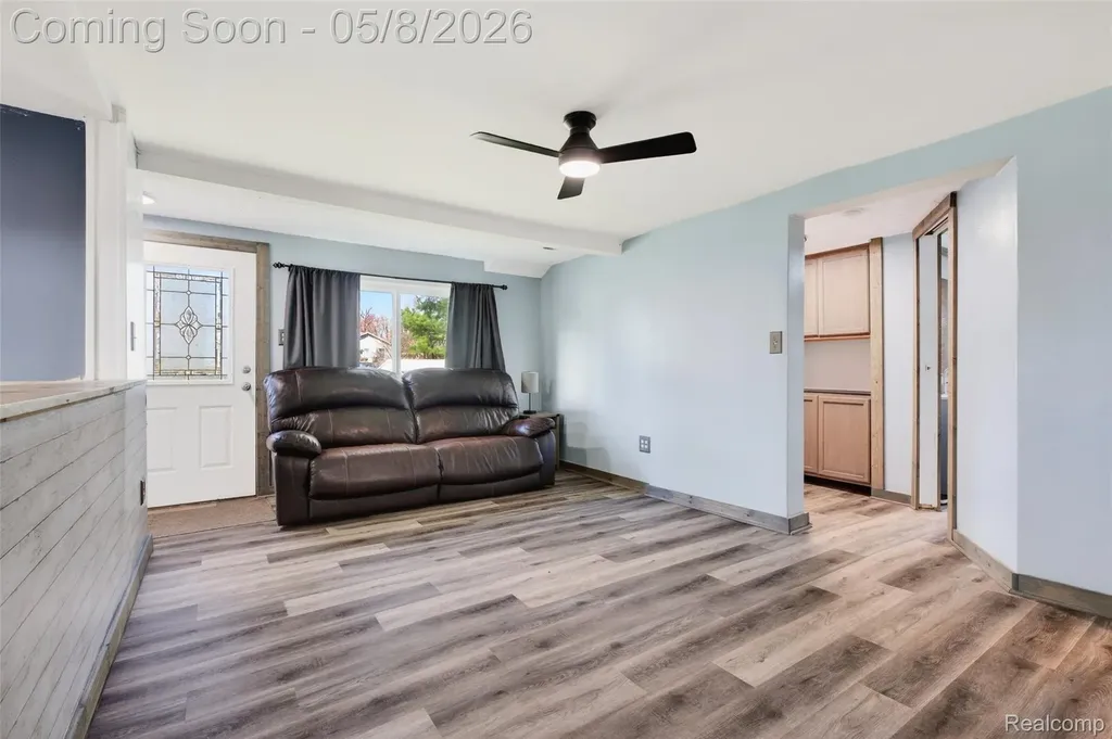29157 S Wesley Avenue Flat Rock City MI 48134