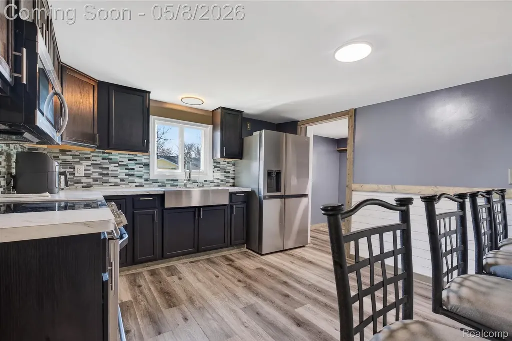 29157 S Wesley Avenue Flat Rock City MI 48134