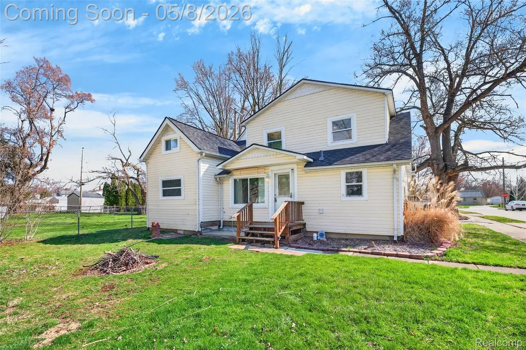 29157 S Wesley Avenue Flat Rock City MI 48134