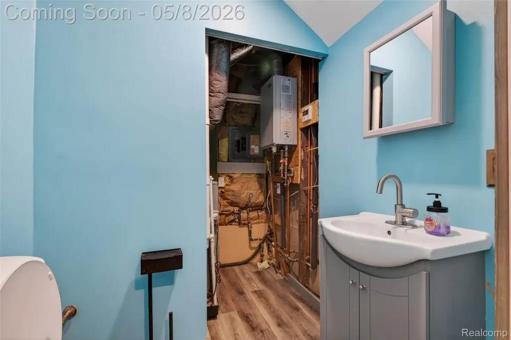 29157 S Wesley Avenue Flat Rock City MI 48134