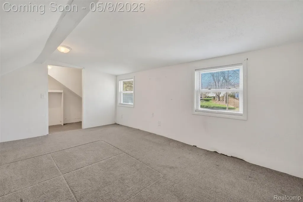 29157 S Wesley Avenue Flat Rock City MI 48134