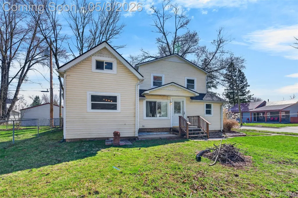 29157 S Wesley Avenue Flat Rock City MI 48134