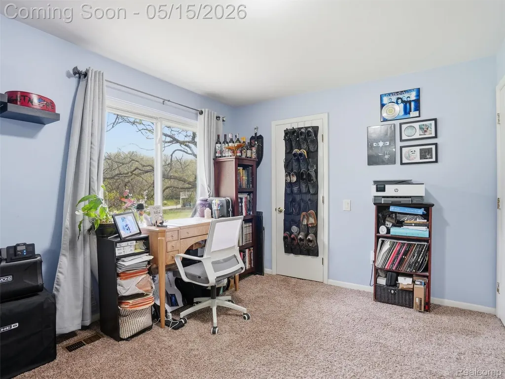 42231 Toddmark Lane Clinton Charter Township MI 48038