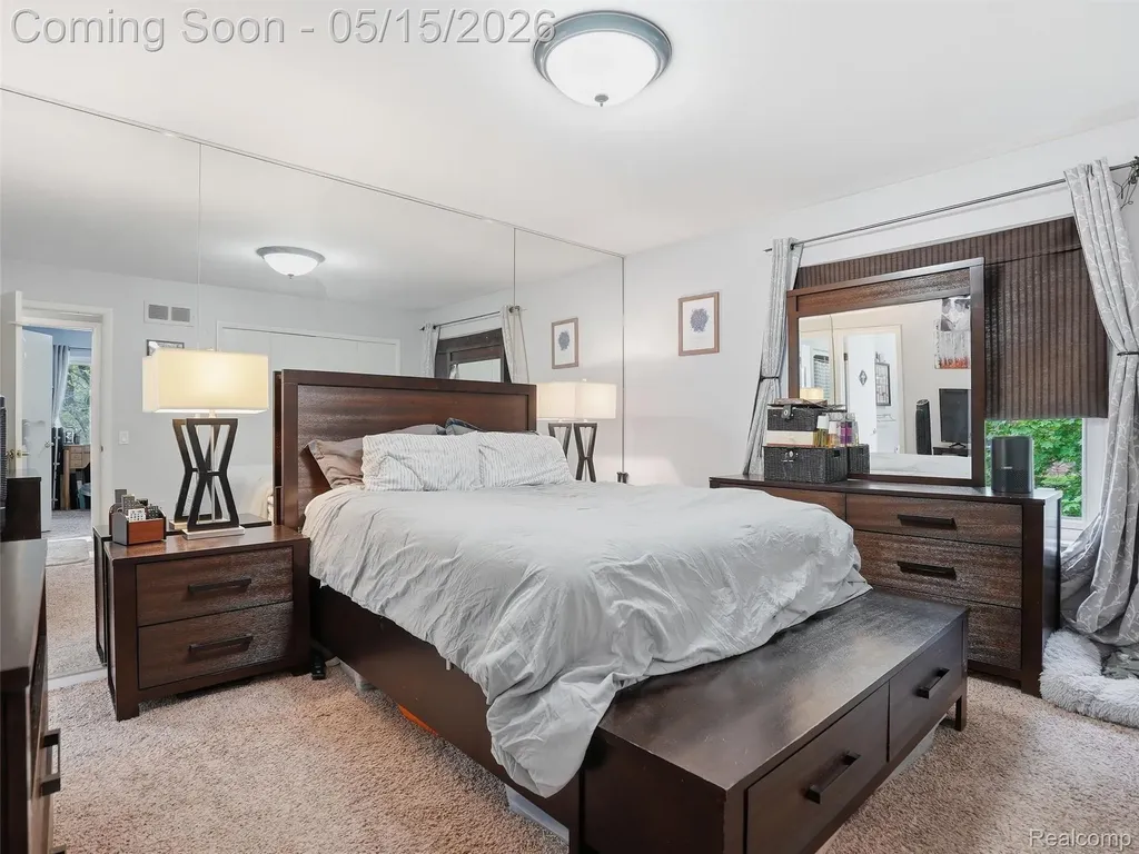 42231 Toddmark Lane Clinton Charter Township MI 48038