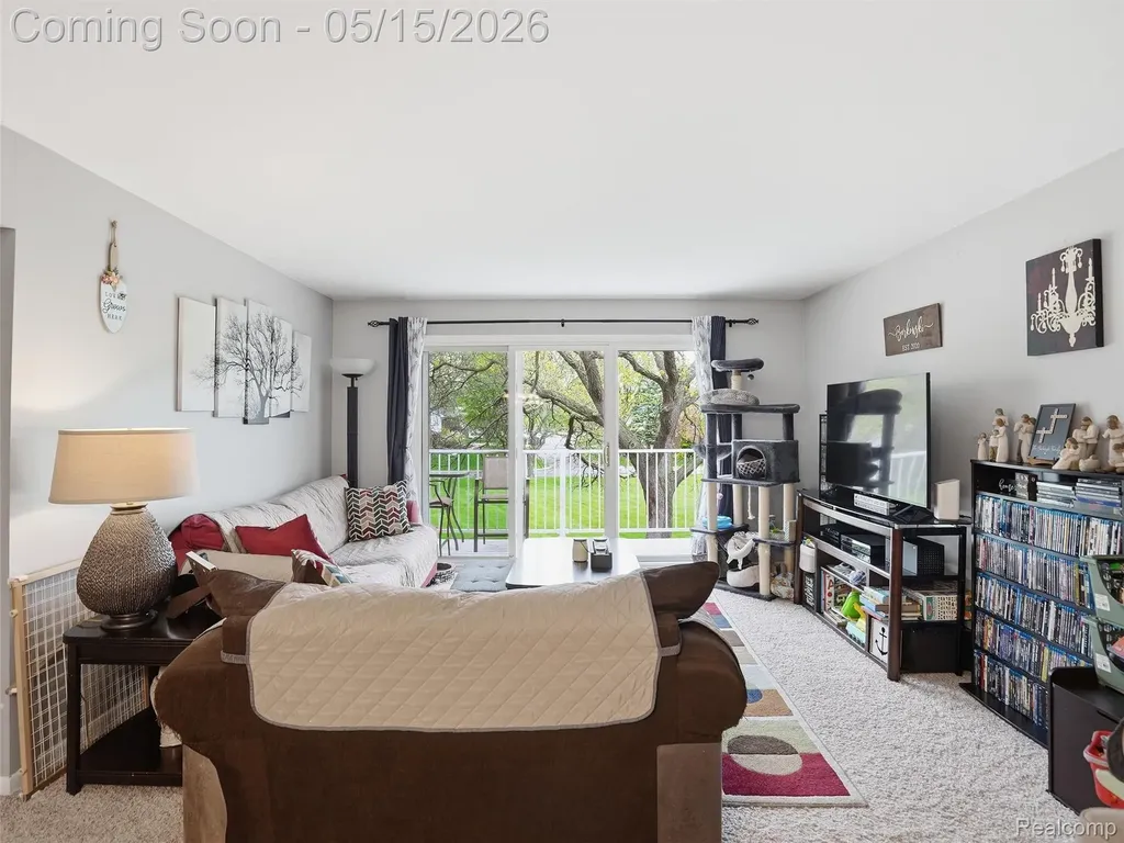 42231 Toddmark Lane Clinton Charter Township MI 48038