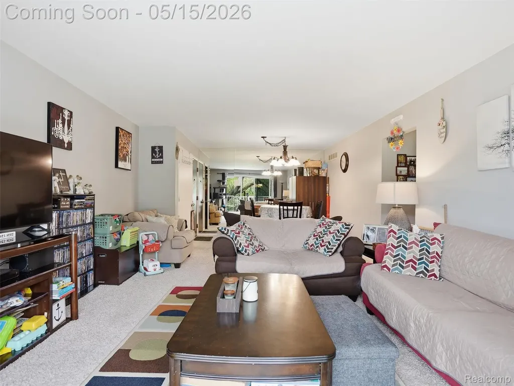 42231 Toddmark Lane Clinton Charter Township MI 48038