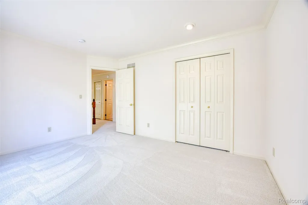 27966 Trailwood Court Farmington Hills City MI 48331