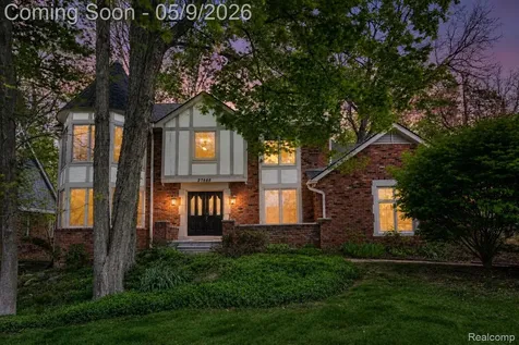 27966 Trailwood Court Farmington Hills City MI 48331