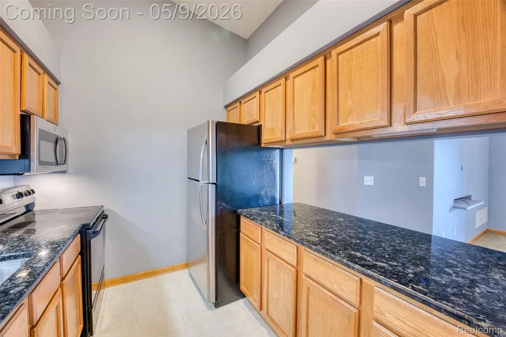 46075 Tallgrass Court Van Buren Charter Township MI 48111