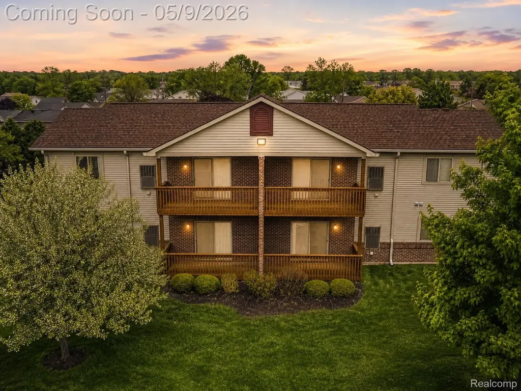 46075 Tallgrass Court Van Buren Charter Township MI 48111