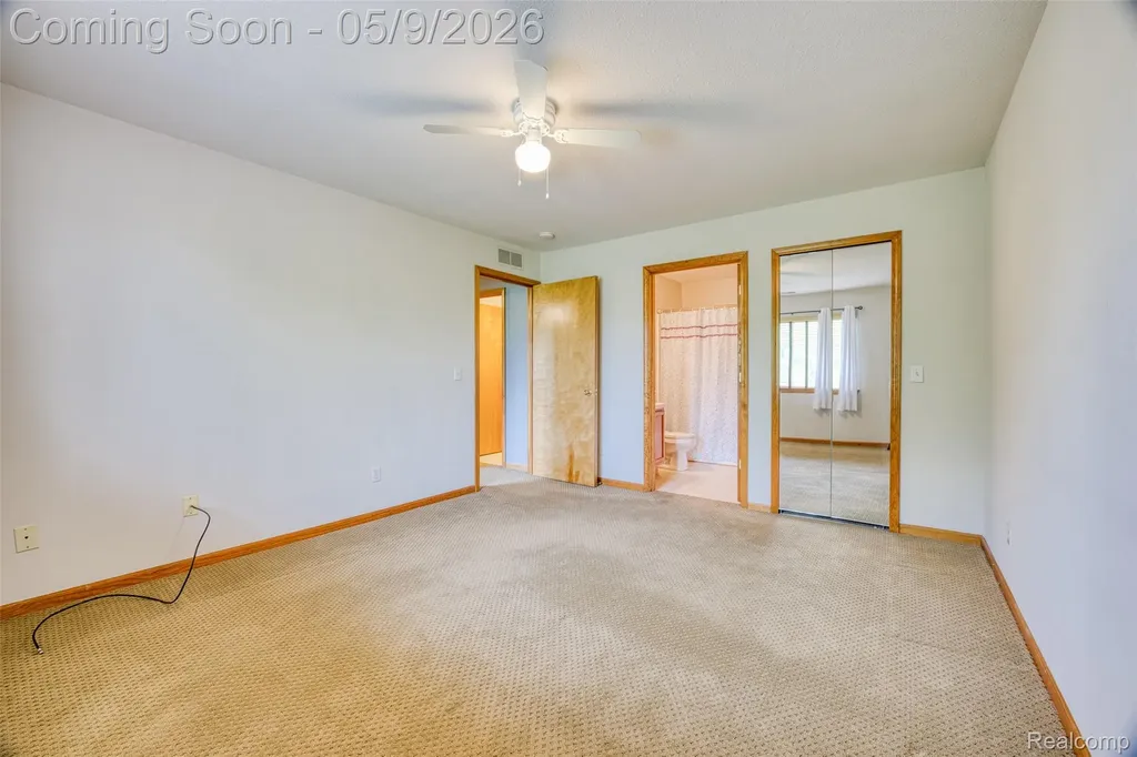 46075 Tallgrass Court Van Buren Charter Township MI 48111