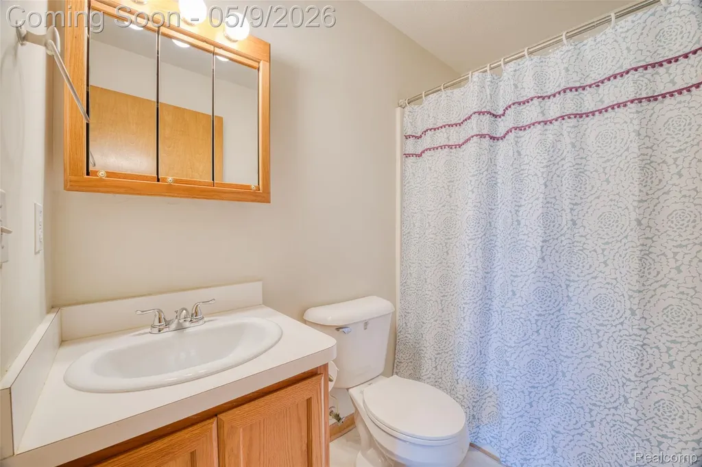 46075 Tallgrass Court Van Buren Charter Township MI 48111