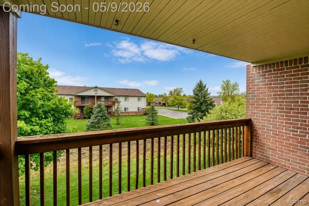 46075 Tallgrass Court Van Buren Charter Township MI 48111