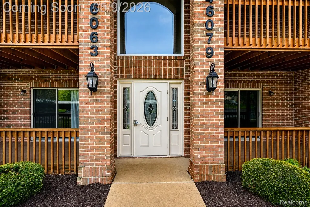 46075 Tallgrass Court Van Buren Charter Township MI 48111