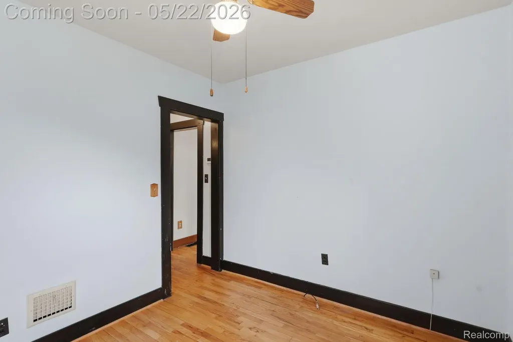 18616 Ruth Street Melvindale City MI 48122