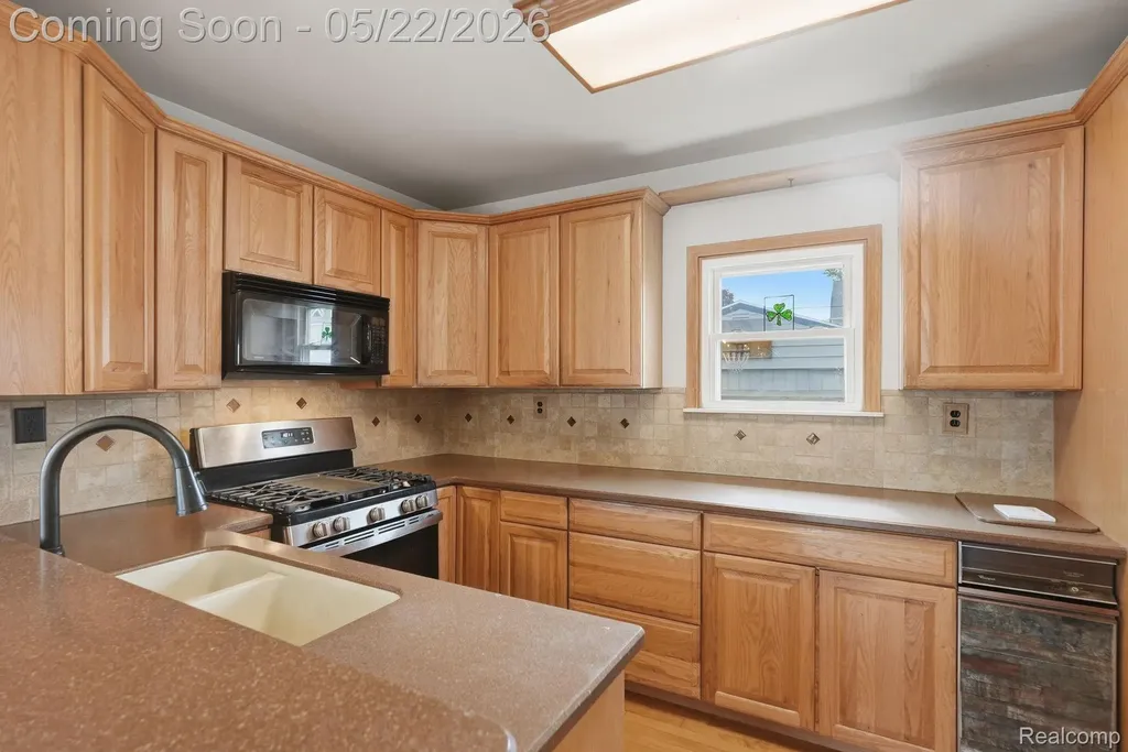18616 Ruth Street Melvindale City MI 48122