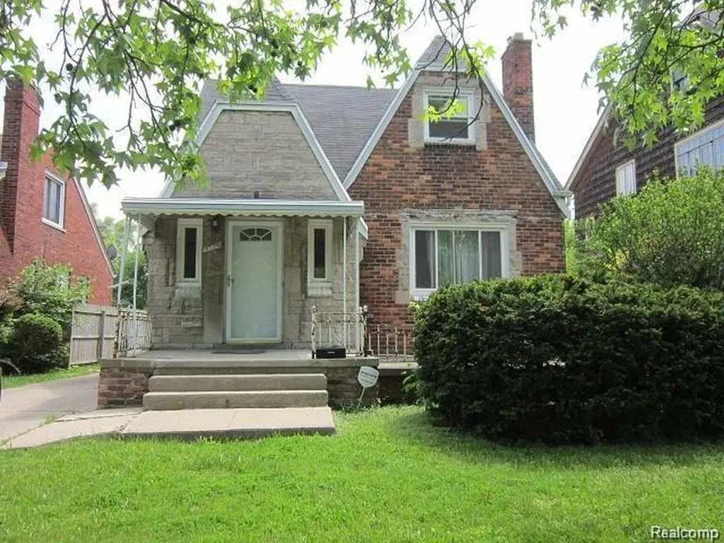 9776 E Outer Drive Detroit City MI 48213