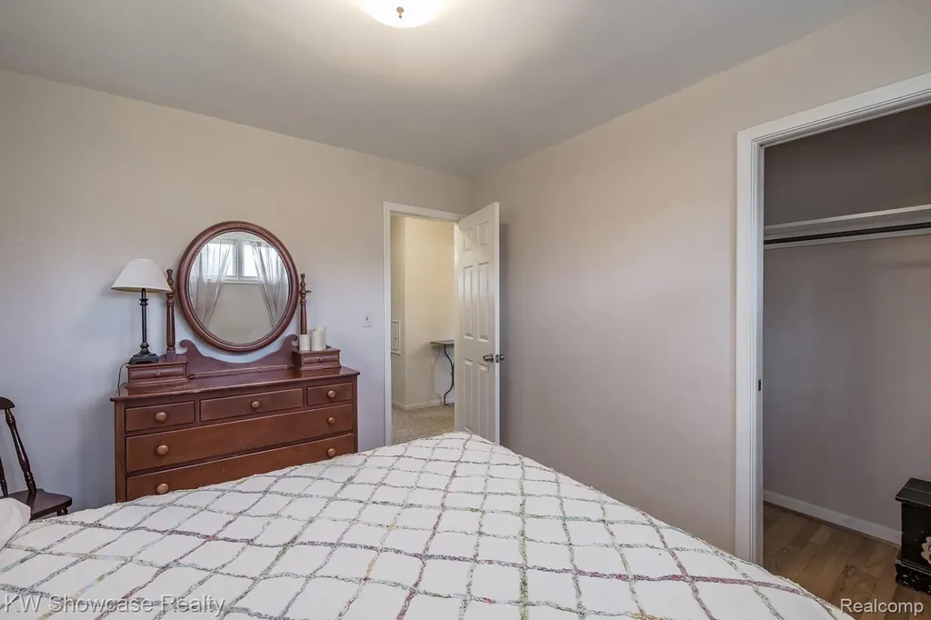 4344 Waterloo Street Waterford Charter Township MI 48329