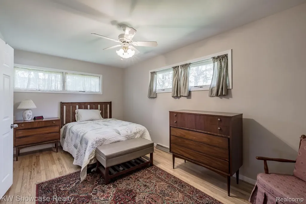 4344 Waterloo Street Waterford Charter Township MI 48329