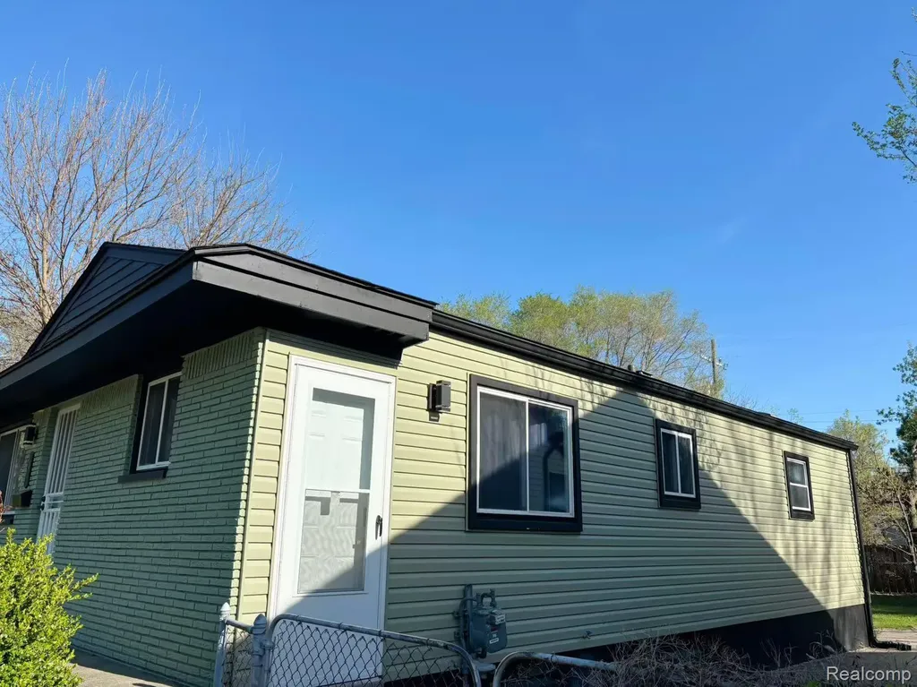 1567 Leroy Street Ferndale City MI 48220