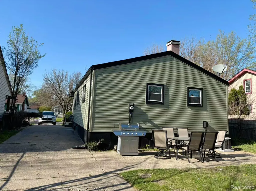 1567 Leroy Street Ferndale City MI 48220