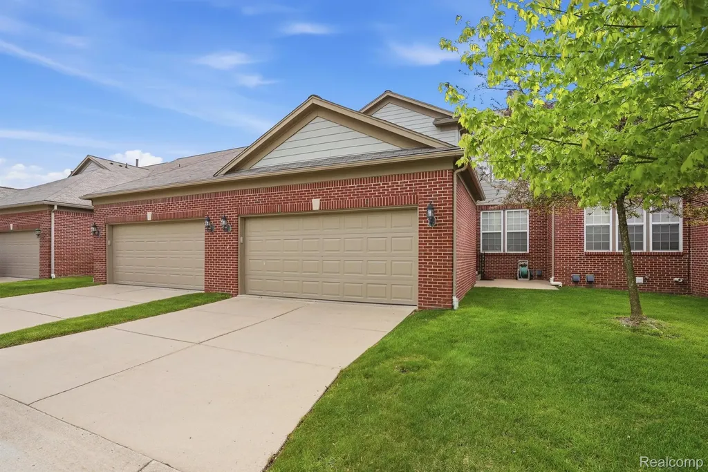 2240 Paddock Lane Canton Charter Township MI 48188