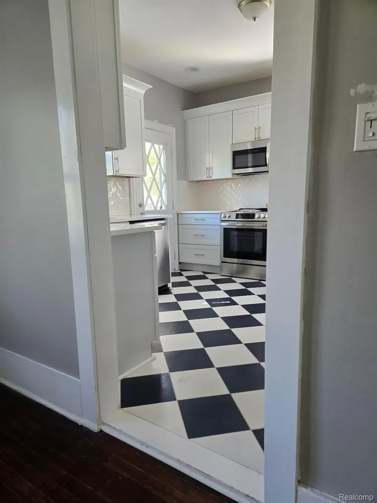 2534 Lamothe Street Detroit City MI 48206
