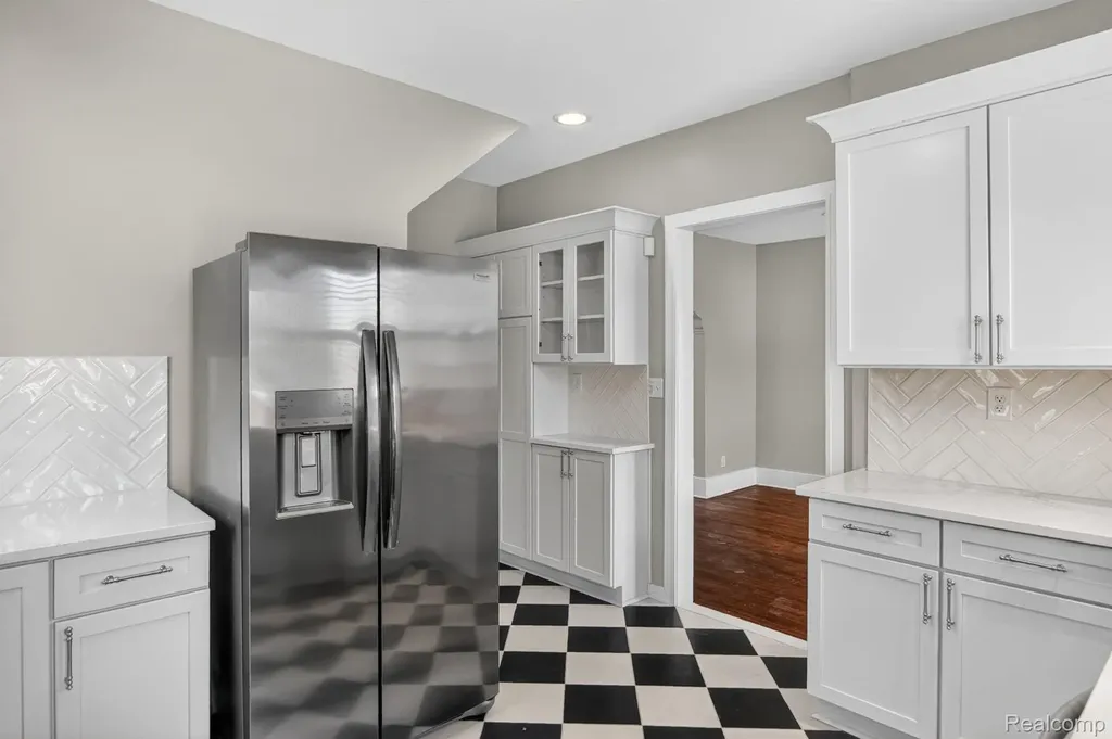 2534 Lamothe Street Detroit City MI 48206