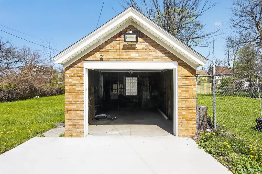 2534 Lamothe Street Detroit City MI 48206