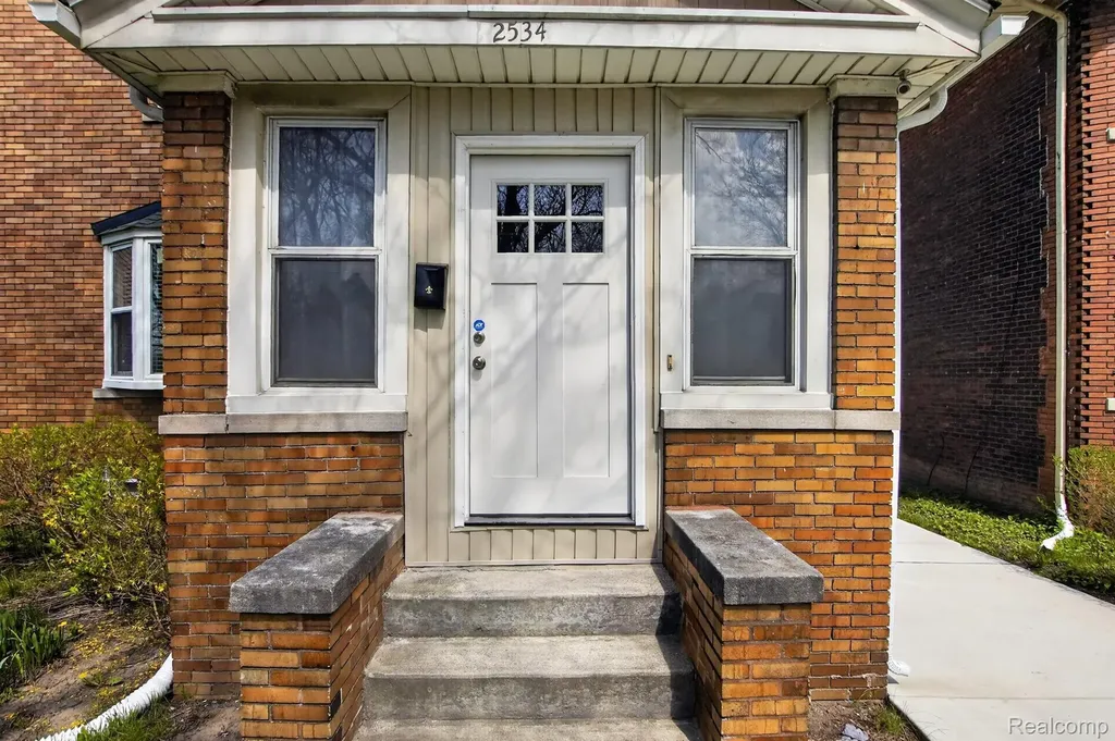 2534 Lamothe Street Detroit City MI 48206